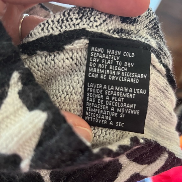 Carole Little Silk Angora Blend Giraffe Animal Print Short Sleeve Sweater - Picture 5 of 7